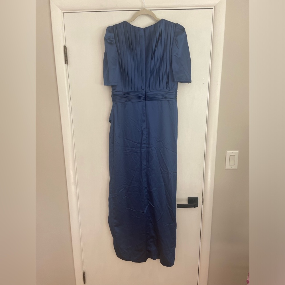 Mac Duggal Midnight Blue Satin Pleated Maxi Dress with High Slit - Picture 4 of 9